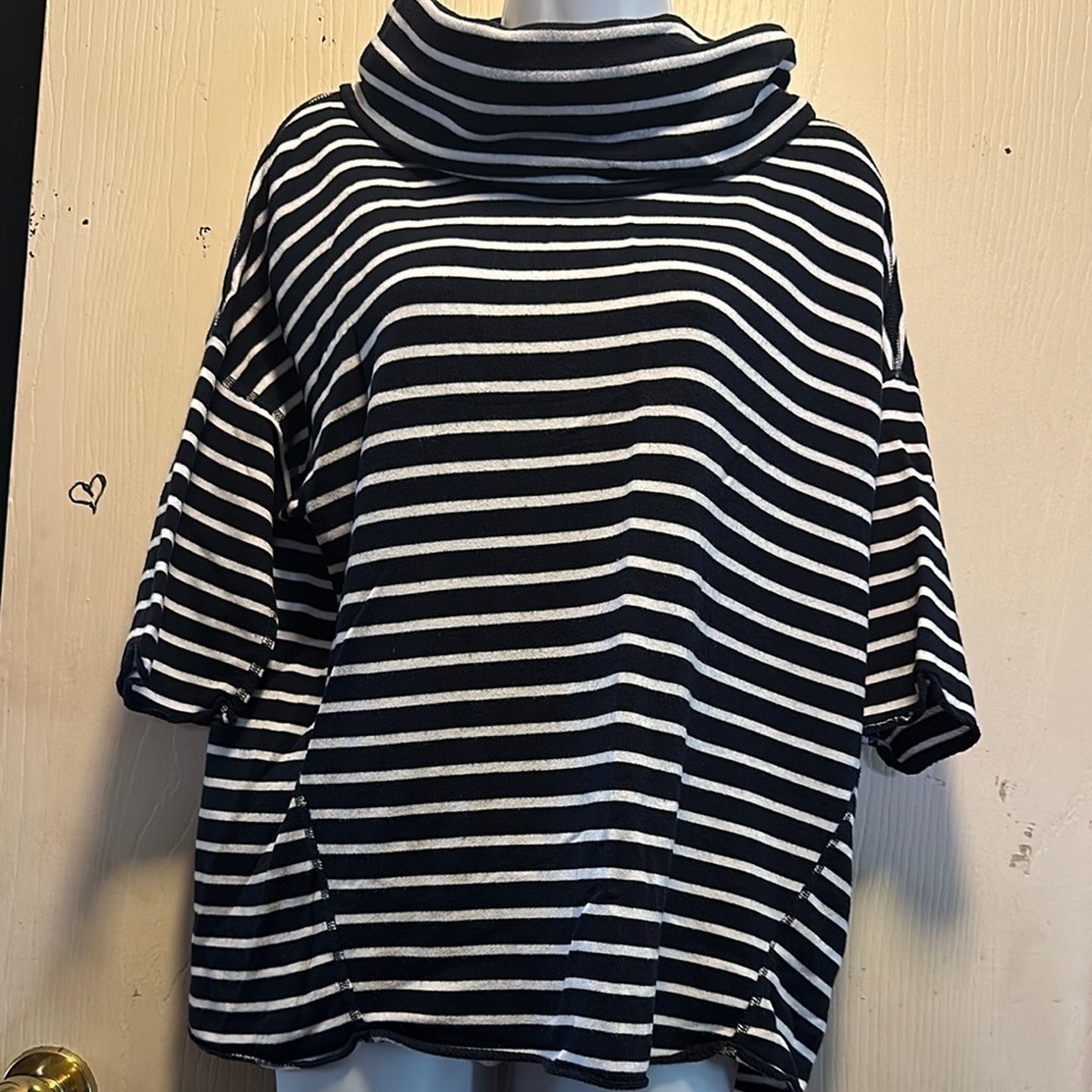 Gap M Petite Black & White Striped Roll Neck Top - Relaxed Fit, Short Sleeve - Picture 3 of 12